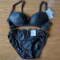 ノンワイヤー ブラジャー ショーツ セット ブラック