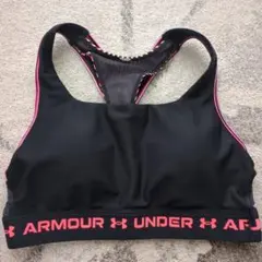 Under Armour スポーツブラ ブラック/ピンク