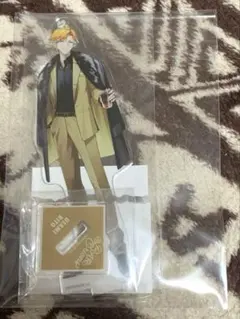 宇佐美リト　アクリルスタンド　HUBコラボ