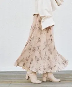 【最終値下】Chico ラインフラワーロングフレアスカート マーメイド