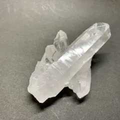 【バーナクル】【イシス】水晶 コロンビア産 65×25×18mm バーナクル】【イシス】水晶 コロンビア産 65×25×18mm - メルカリ