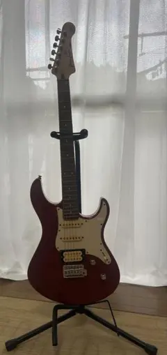 Elioth S-305 エレキギター HSS仕様 ソフトケース付 レッドカラー