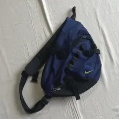 〜00s OLD NIKE ワンショルダー スリングバッグ ロゴ刺繍 Y2K平成