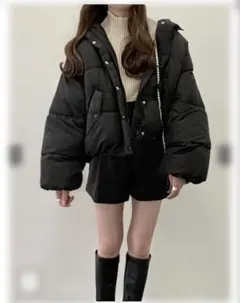 グレイルのフード付きダウンジャケット