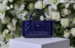 Riu Enamel quilting phone bag blackブラック - メルカリ