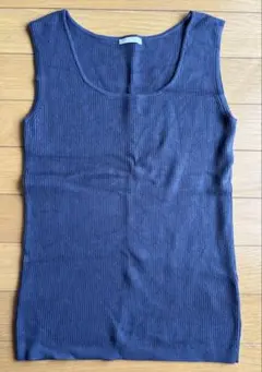 GU タンクトップ