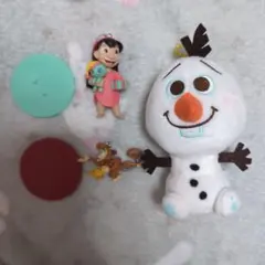 ディズニー　リロアンドスティッチ、アブーのフィギュア、　オラフマスコット