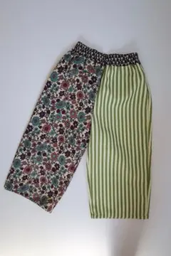 AIARAI しまむらコラボ　パンツ　100のサムネイル