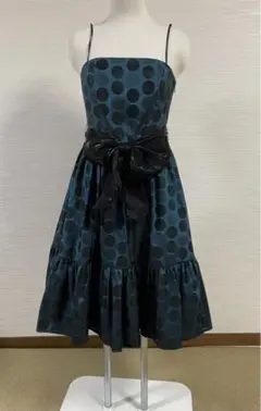 フォーマルドレス　大人かわいい