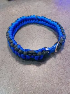 青と黒のパラコード首輪