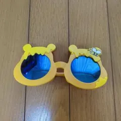 くまのプーさんハチ蜜デザインのイエローサングラス
