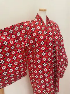 女性用 着物 ウールアンサンブル 羽織と着物のセット 幾何学模様 赤系 小紋