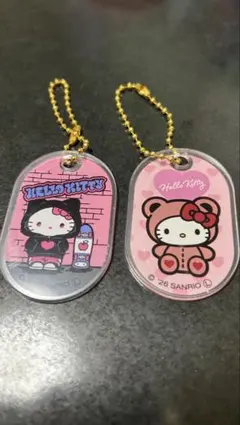 Hello Kitty アクリルキーホルダー 2個セットのサムネイル