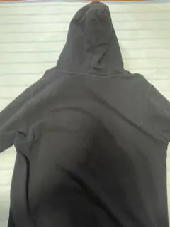 ブラック プルオーバー パーカー