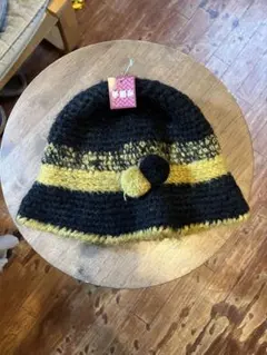 ウール混紡ニット帽 黒と黄色のストライプ