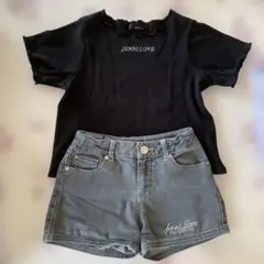 Jenni Love Tシャツとショートパンツセットのサムネイル
