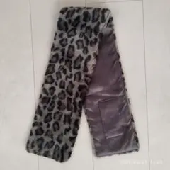 TOPKAPI ヒョウ柄マフラー