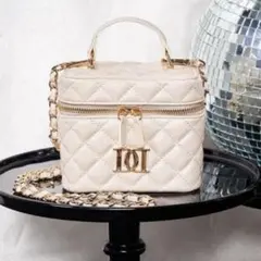 Darich ダーリッチ キルティングスクエアミニバッグ アイボリー