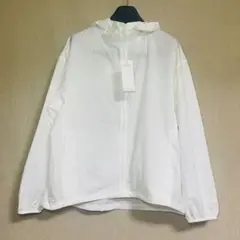 新品　UNIQLO ユニクロ　ポケッタブル　UVカットパーカ　オフホワイト　M