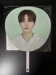 SEVENTEEN バーノン YAKUSOKU JAPAN ペンミ うちわ - メルカリ