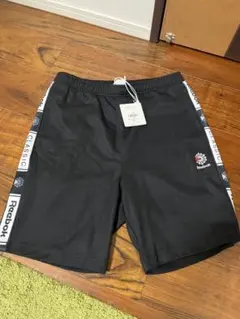新品未使用タグ付き‼️Reebok ハーフパンツ　メンズL 黒色のサムネイル