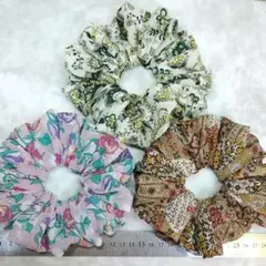 3282. ハンドメイドシュシュ