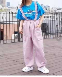 w closet フリルサスペンダー付きカーゴパンツのサムネイル