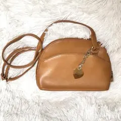 ショルダーバッグ ハートチャーム付き ブラウン 茶色 レディース 子供