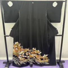 8161 花熨斗 黒留袖 着物 正絹 結婚式 フォーマル 落款 三柏 - メルカリ