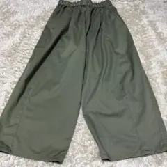 ウエスト総ゴムで履きやすい‼️バルーンパンツ カーキ
