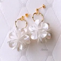 お花フープ　ピアス　イヤリング　樹脂　ノンホール　春夏秋冬　結婚式　ゴージャス