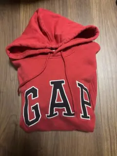 な*お様 GAP 赤 パーカー