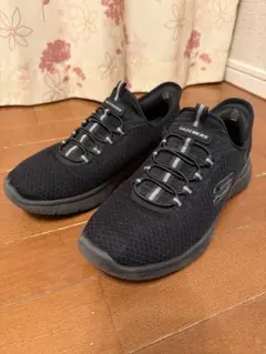 SKECHERS ブラック スニーカー
