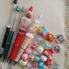 カスタムボールペン4本、シャープペン1本各種ビーズ20個セット