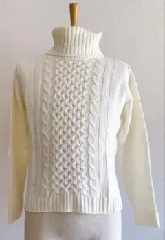 コムサイズム　リブ編みタートルネックニット　ニット　タートルネック