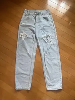 SHEIN ダメージジーンズ