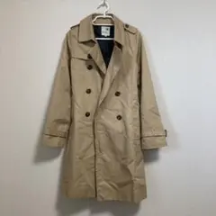 アースミュージックエコロジー ベージュ トレンチコート 裏側チェック柄