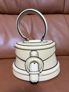 Olu. ラウンドレトロボックスバッグ