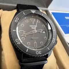 【美品】稀少 オールブラック SEIKO 5 Sports ステンベルト付きのサムネイル