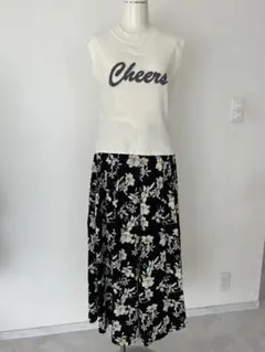 ミラオーウェン⭐︎新品未使用！お洒落な花柄ワイドパンツ 黒