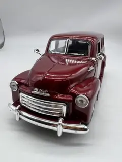 No109 ミニカー1/18箱あり CARRYALL SUBURBAN 1950