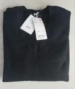 ユニクロ　カシミヤ100% Vネックセーター 黒