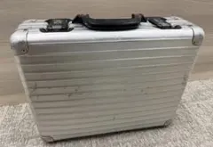 2026年最新】RIMOWA リモワ/アタッシュケースの人気アイテム - メルカリ