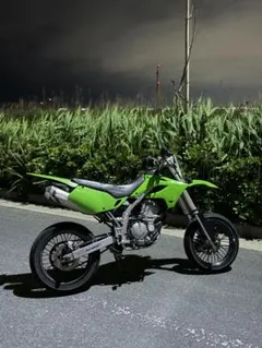 dトラッカー250 300ccのサムネイル