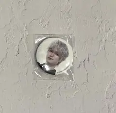 INI XQUARE カプセルトイ 佐野雄大 ミニ缶バッジ