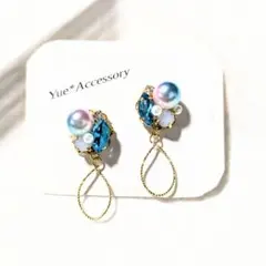 D-195　ハンドメイド☆ビジューピアス／イヤリング