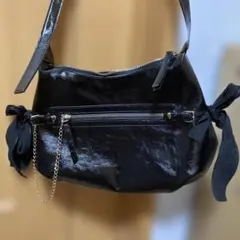 ROMANTIC BASKET ❤️ ハート　リボン　黒　　光沢ショルダーバッグ