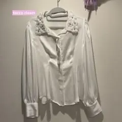新品　tocco closet フラワーモチーフ付き長袖ブラウスのサムネイル