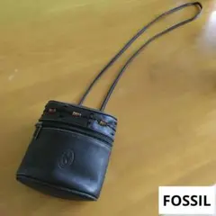 FOSSIL レザー ショルダーバッグ ブラック古着　柔らかい皮　小物入れのサムネイル