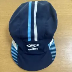umbro ストライプキャップ ネイビー　キッズL(56cm)